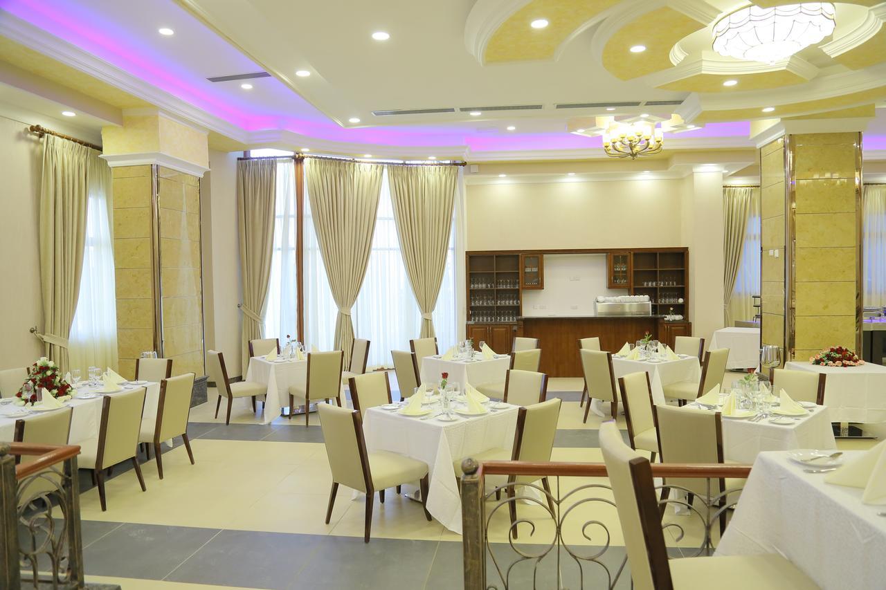 Sapphire Addis Hotel Exterior photo