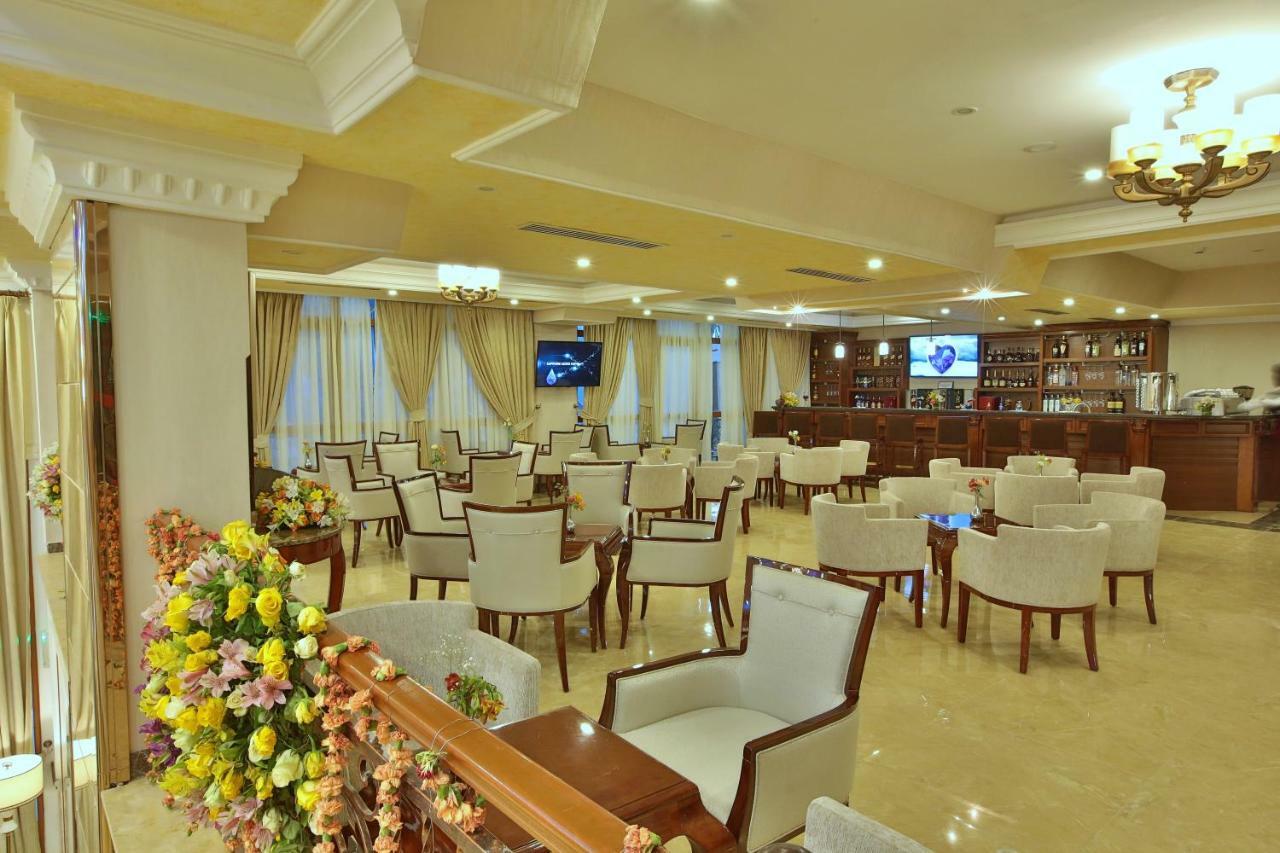 Sapphire Addis Hotel Exterior photo